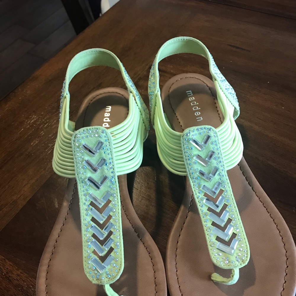 Madden girl 6 1/2 New lime green/yellow sandals